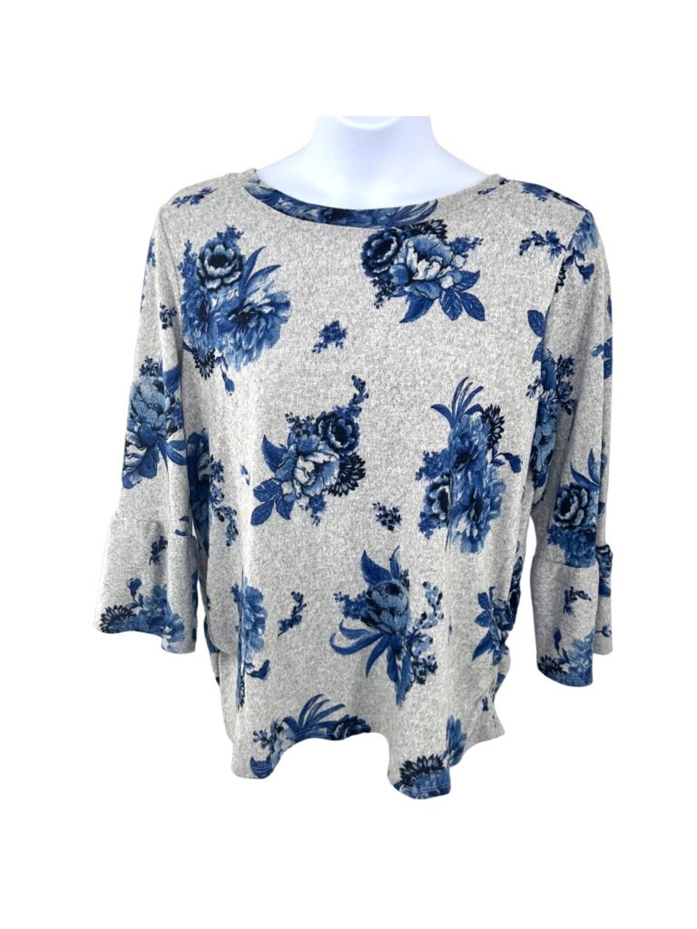 MANDY EVANS SOFT FLORAL PRINT BELL SLEEVE BLUE GRAY TOP - 1X